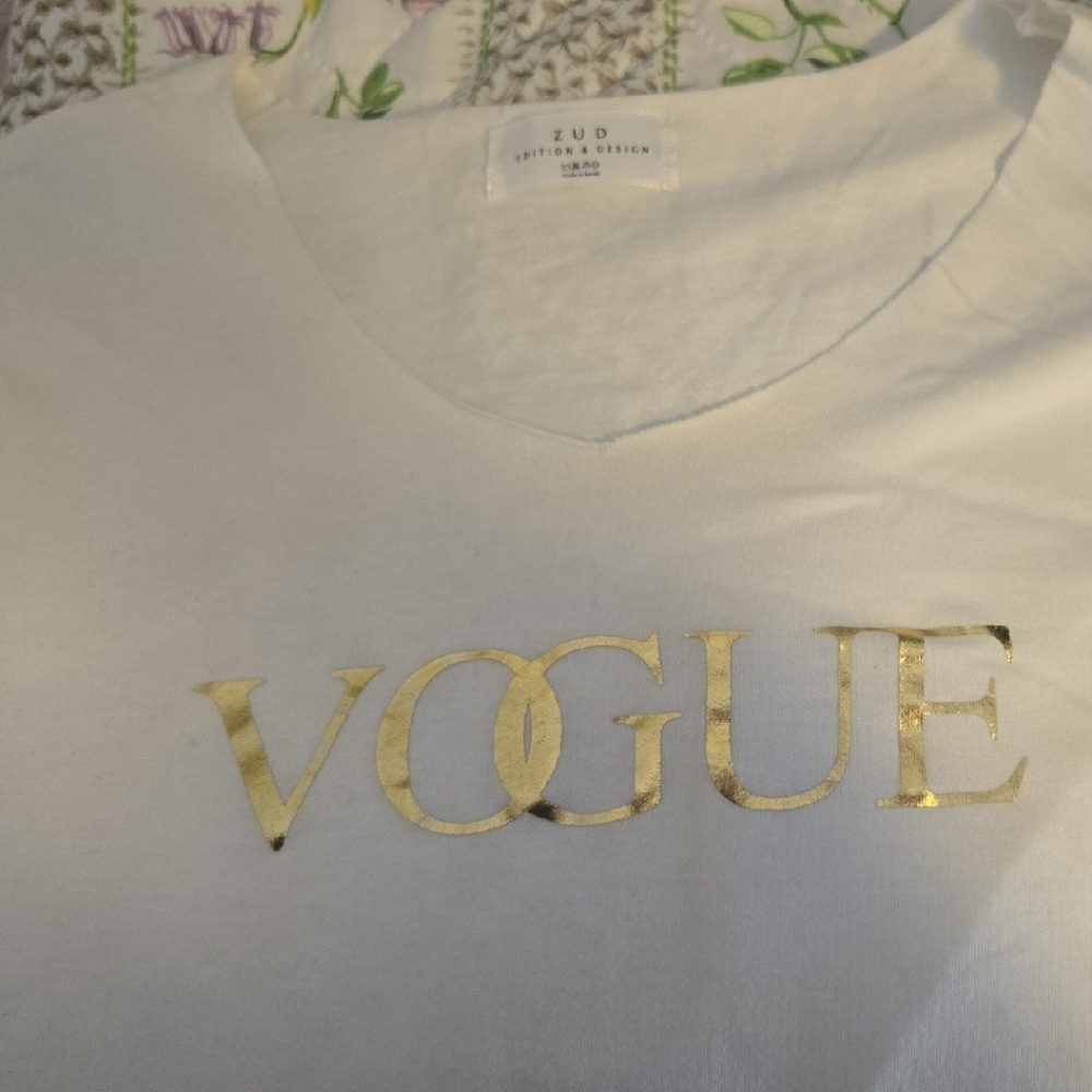 ZUD Women's White Short Sleeve Tee